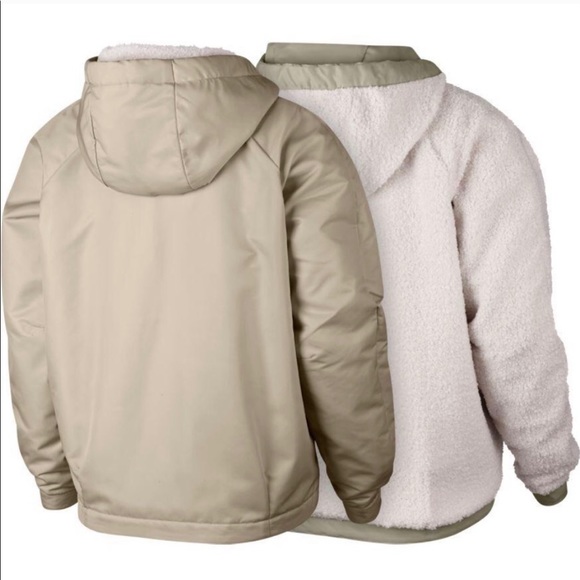 NIKE SPORTSWEAR REVERSIBLE SHERPA JACKET - Picture 2 of 5